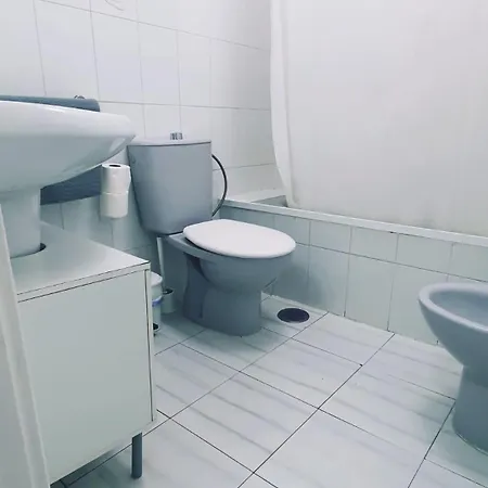 Alquilaencanarias-medano Colon Center, Near The